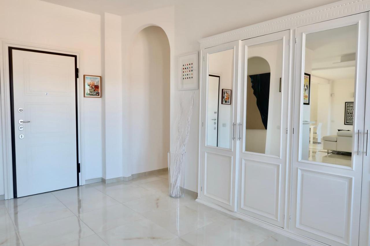 Lux 180Sqm Flat - Entire Last Floor Mailand Exterior foto